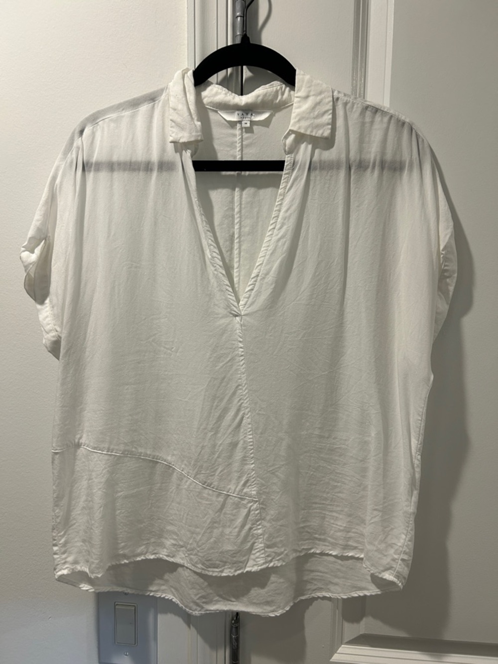 YaYa Aflalo White V-Neck Relaxed Collared Blouse